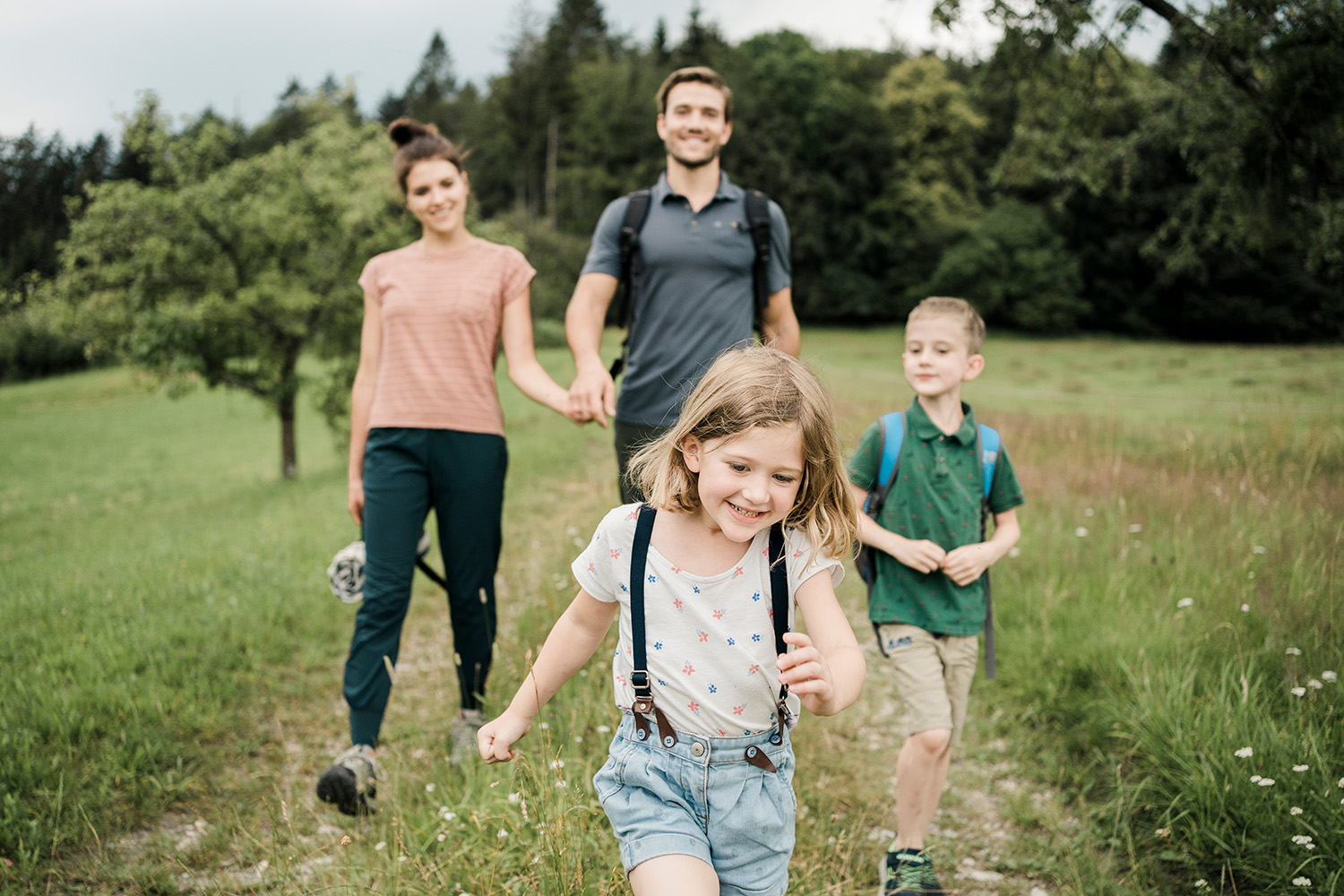 familie-wandern-donaucamping-grein